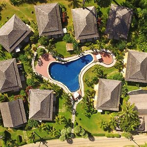Deluxe Beach Suite
